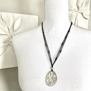 Beautiful Silpada N1805 Necklace. Retired. Excellent preowned condition